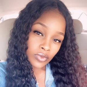 Meet your Posher, Natasha